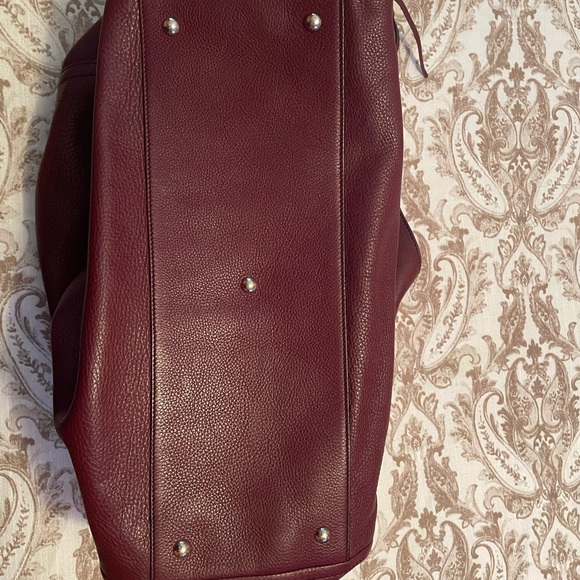 Authentic Gucci large hobo bag. - Picture 6 of 11